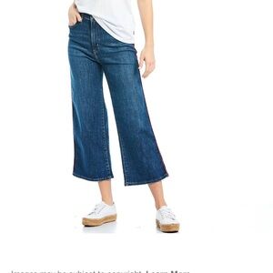 NWT Levis Womens Mile High Cropped Wide Leg Denim Jeans, Size 32